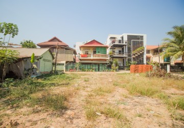  590 Sqm Land  For Sale - Night Market Area, Siem Reap thumbnail