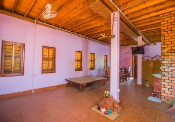 3 Bedroom Wooden Villa For Sale - Svay Dangkum, Siem Reap thumbnail