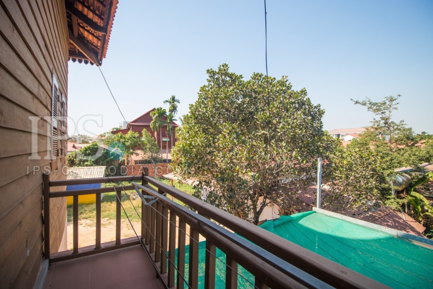 3 Bedroom Wooden Villa For Sale - Svay Dangkum, Siem Reap