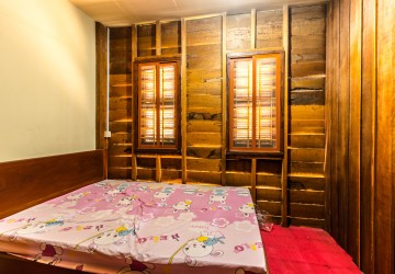 3 Bedroom Wooden Villa For Sale - Svay Dangkum, Siem Reap thumbnail