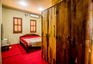 3 Bedroom Wooden Villa For Sale - Svay Dangkum, Siem Reap thumbnail