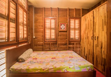 3 Bedroom Wooden Villa For Sale - Svay Dangkum, Siem Reap thumbnail