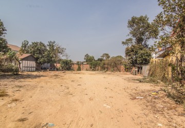   642 Sqm Residential Land For Sale - Svay Dangkum, Siem Reap thumbnail