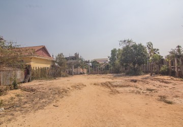   642 Sqm Residential Land For Sale - Svay Dangkum, Siem Reap thumbnail