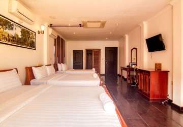 7 Bedroom Shophouse  For Rent - Old Market  Pub Street, Siem Reap thumbnail