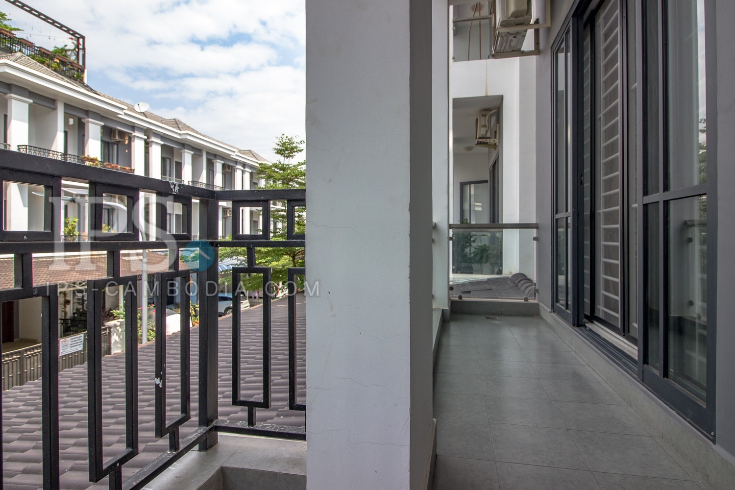 4 Bedroom Twin Villa For Rent - Meanchey, Phnom Penh - Image 10