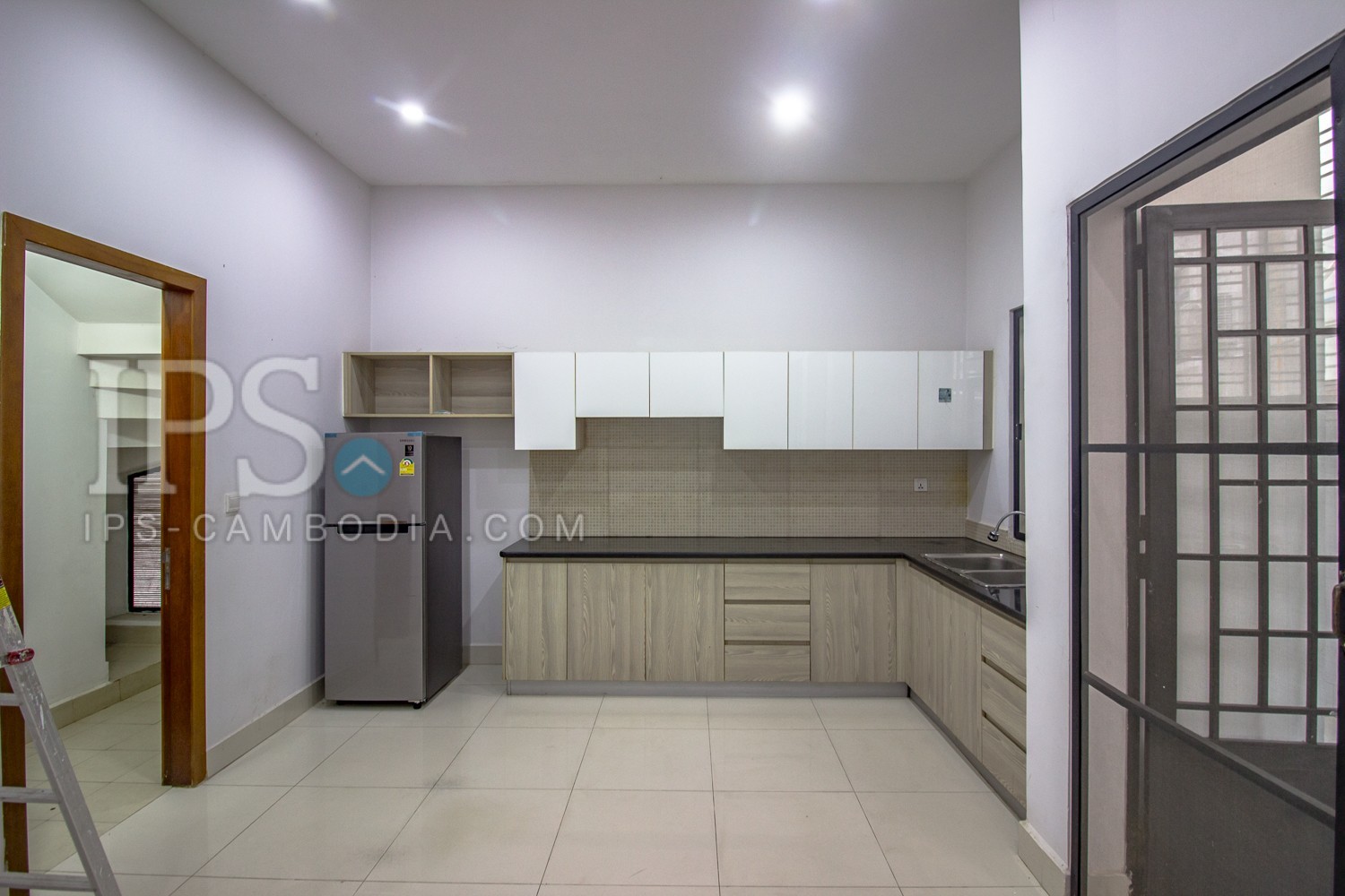 4 Bedroom Twin Villa For Rent - Meanchey, Phnom Penh - Image 18