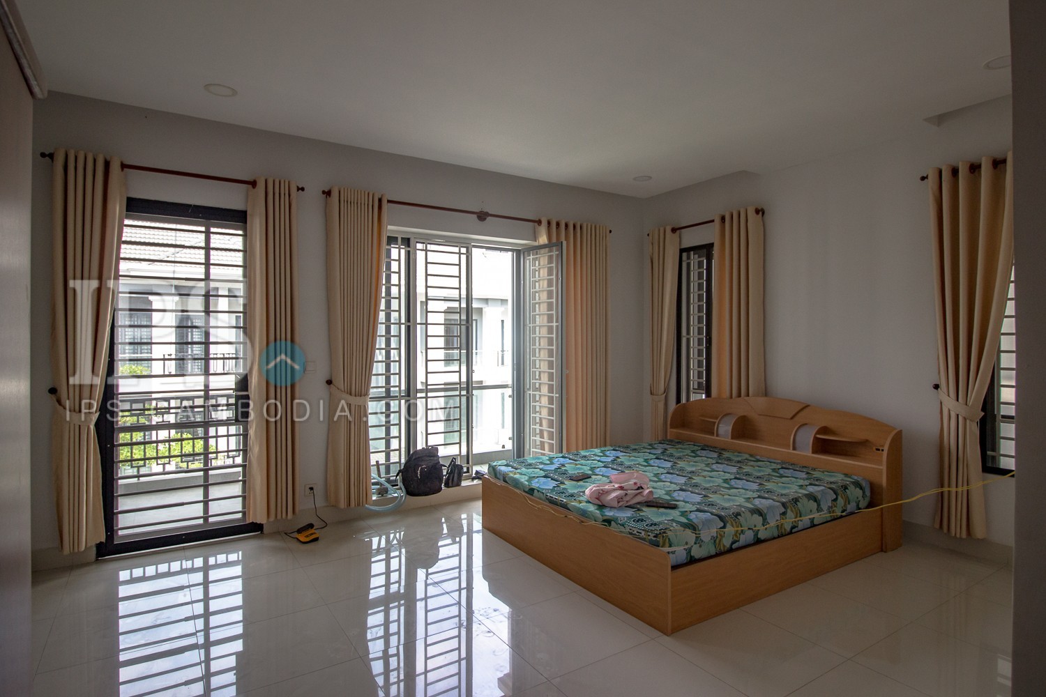 4 Bedroom Twin Villa For Rent - Meanchey, Phnom Penh - Image 11
