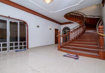 8 Bedroom Commercial Villa For Rent - BKK1, Phnom Penh thumbnail