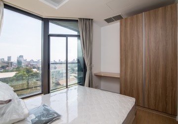 2 Bedroom Condo For Rent - Tonle Bassac, Chamkarmorn, Phnom Penh thumbnail