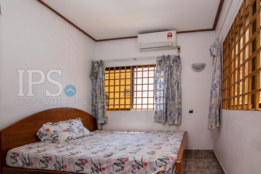 3 Bedroom Flat For Rent - BKK1, Phnom Penh