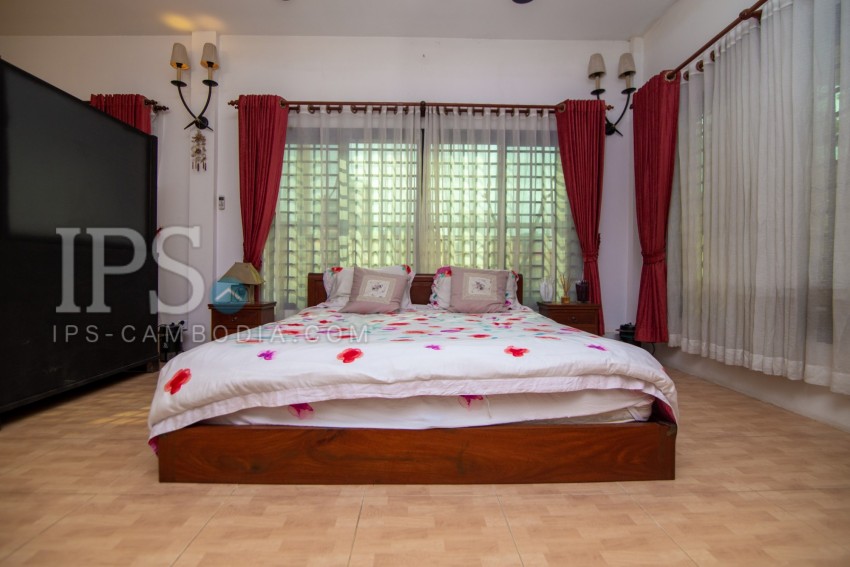 5 Bedroom Townhouse For Sale- Toul Svay Prey 1, Phnom Penh