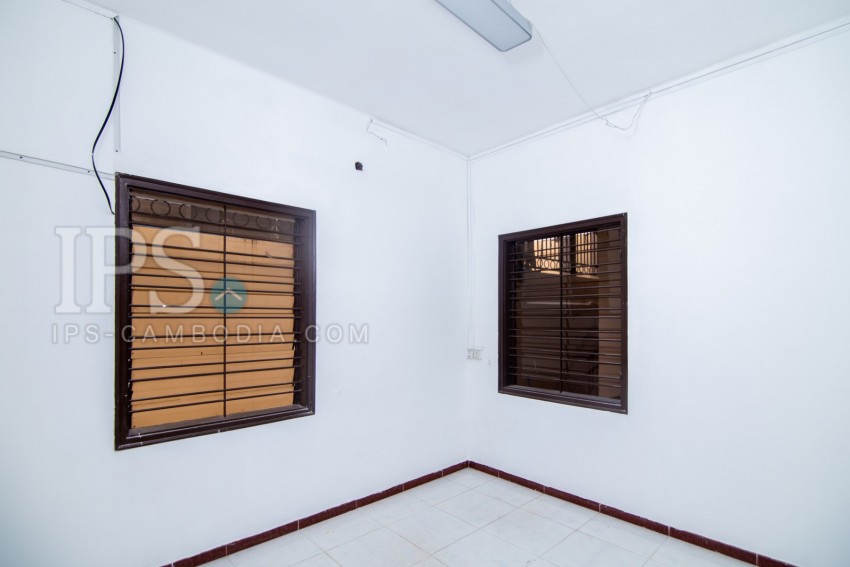 4 Bedroom Villa For Rent - Boeng Riang, Phnom Penh