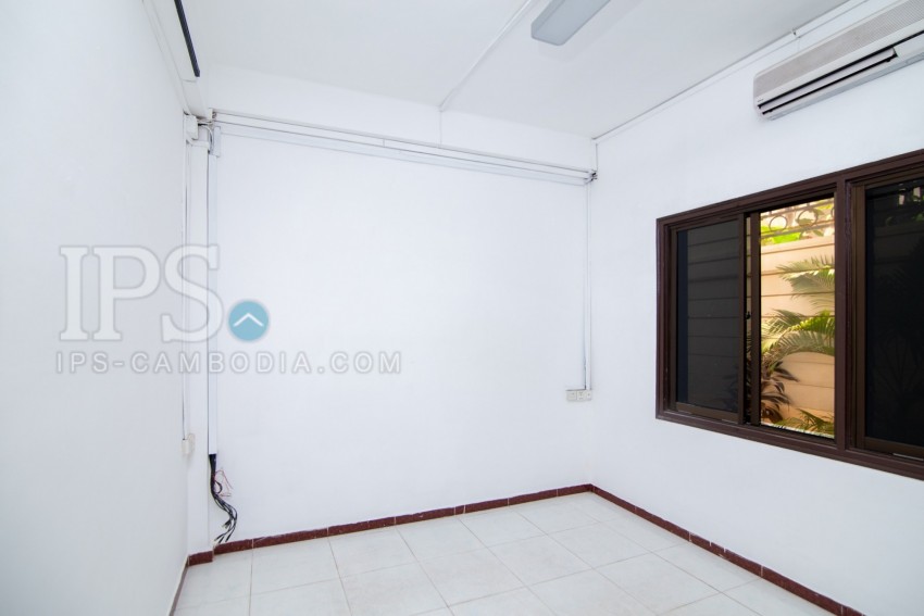 4 Bedroom Villa For Rent - Boeng Riang, Phnom Penh