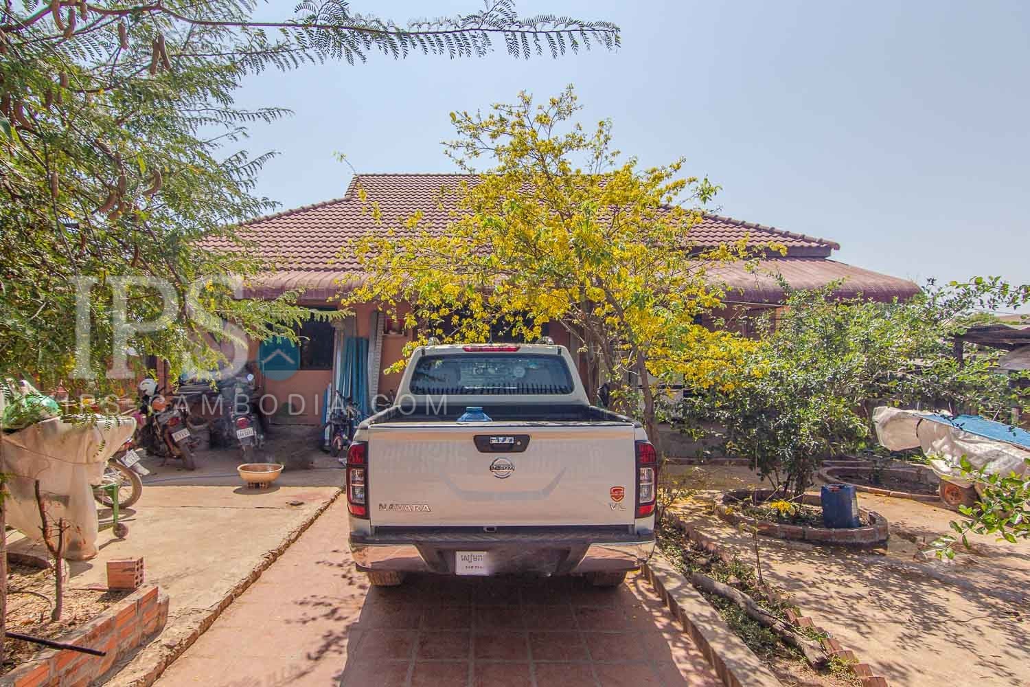 3 Bedroom House For Sale - Svay Dangkum, Siem Reap - Image 3