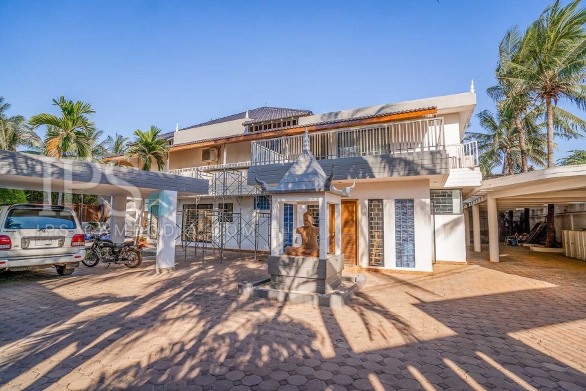 6 Bedroom Luxury Villa For Rent - Sala Kamreuk, Siem Reap