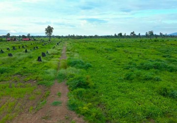 34 Ha Agricultural Land For Sale - Chikraeng District, Siem Reap thumbnail