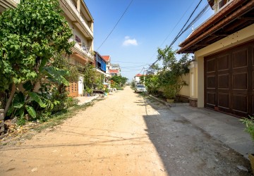9 Bedroom Villa For Rent - Sen Sok, Phnom Penh thumbnail