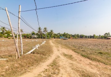   600 Sqm Residential Land For Sale - Sangkat Teuk Vil, Siem Reap thumbnail