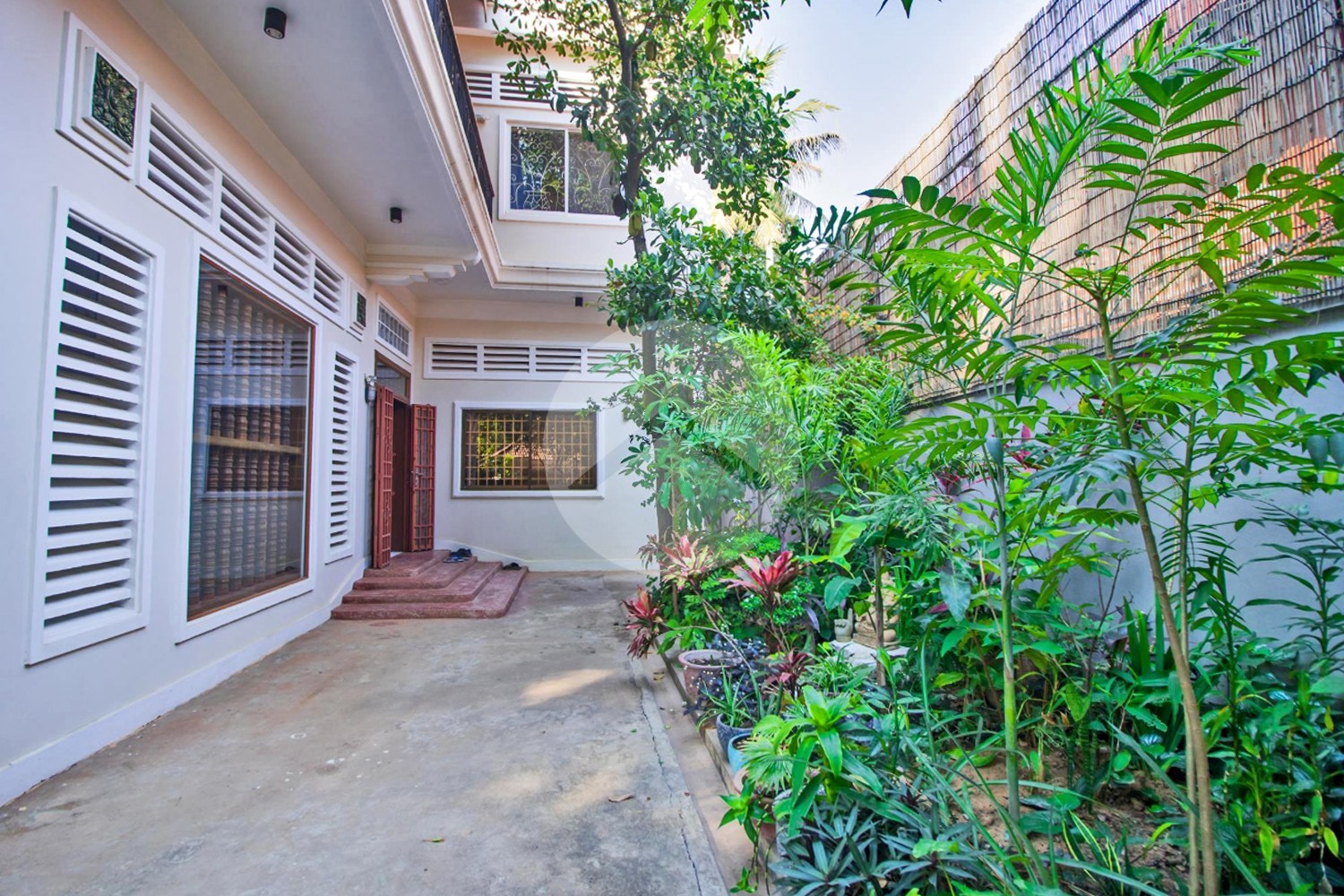 4 Bedroom Villa For Sale - Slor Kram, Siem Reap - Image 4