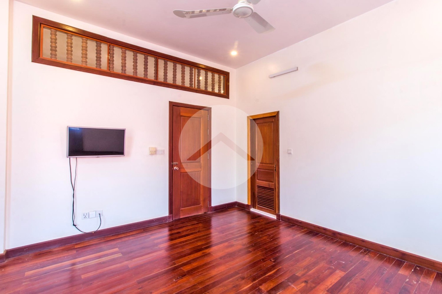 4 Bedroom Villa For Sale - Slor Kram, Siem Reap - Image 16