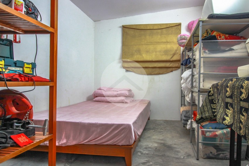 2 Bedroom Townhouse For Rent in Beong Tra Bek, Phnom Penh