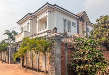 5 Bedroom Villa For Sale - Svay Dangkum, Siem Reap thumbnail