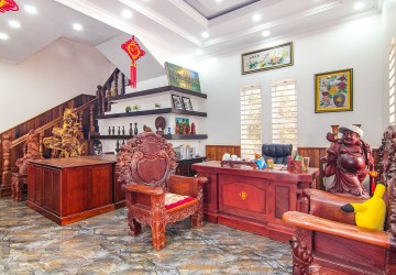 5 Bedroom Villa For Sale - Svay Dangkum, Siem Reap thumbnail