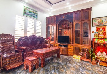 5 Bedroom Villa For Sale - Svay Dangkum, Siem Reap thumbnail