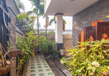 5 Bedroom Villa For Sale - Svay Dangkum, Siem Reap thumbnail