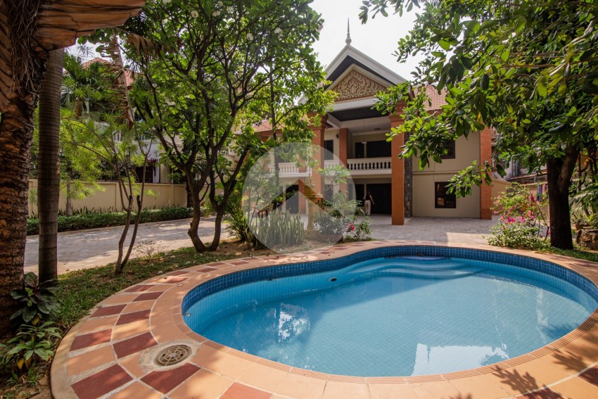 5 Bedroom Villa For Rent - Tuol Kork, Phnom Penh