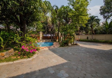 5 Bedroom Villa For Rent - Tuol Kork, Phnom Penh thumbnail