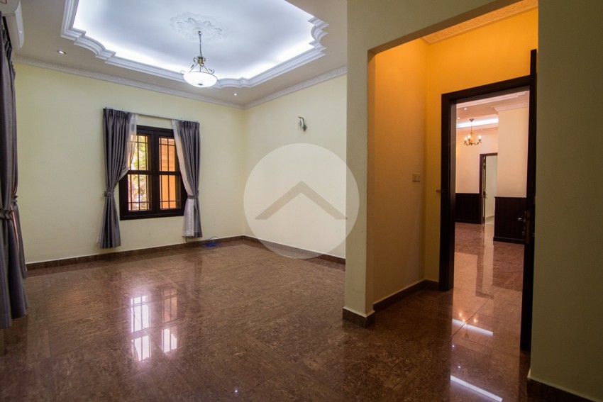 5 Bedroom Villa For Rent - Tuol Kork, Phnom Penh