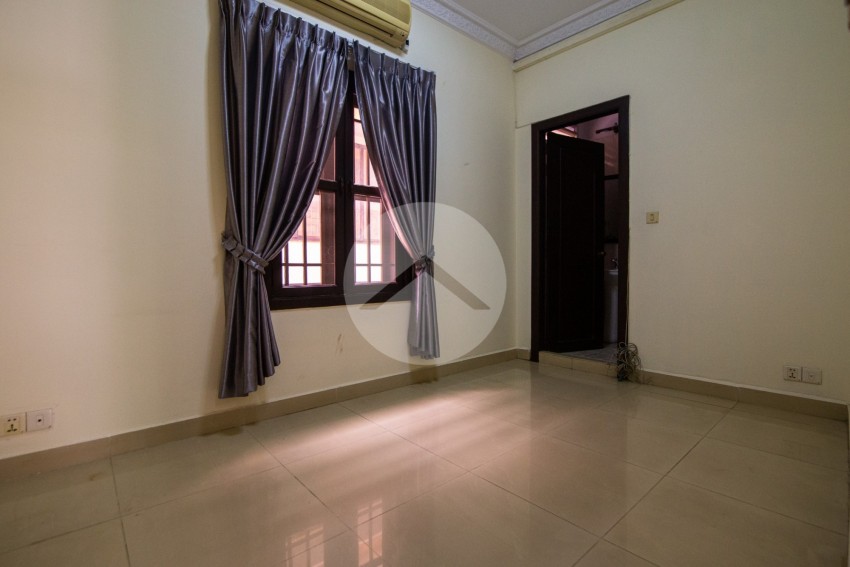 5 Bedroom Villa For Rent - Tuol Kork, Phnom Penh