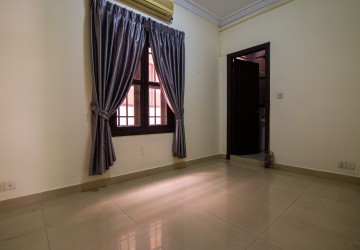 5 Bedroom Villa For Rent - Tuol Kork, Phnom Penh thumbnail