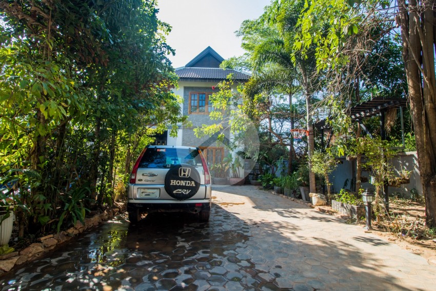 5 Bedroom Villa for Sale - Tropeng Traeng, Siem Reap