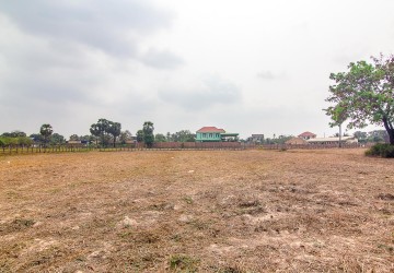 2010 Sqm Residential Land For Sale - Svay Thom, Siem Reap thumbnail