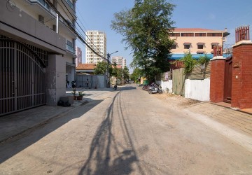 190 Sqm Office Space For Rent - Phsar Daeum Thkov, Phnom Penh thumbnail