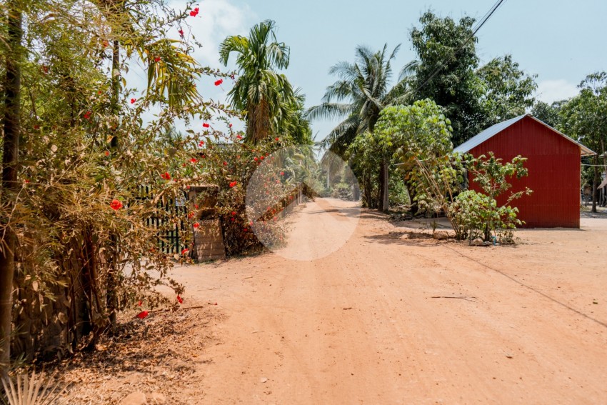 One Bedroom House For Sale - Kampong Kraeng Waterway, Kampot