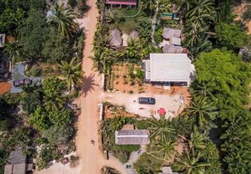 4 Bedroom House For Sale - Kampong Kraeng Waterway, Kampot thumbnail