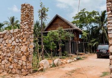 4 Bedroom House For Sale - Kampong Kraeng Waterway, Kampot thumbnail