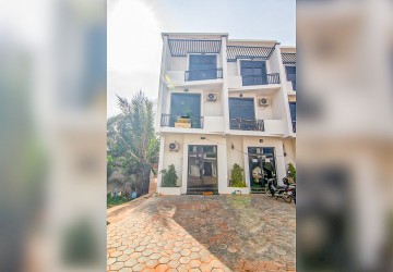 3 Bedroom Flat For Sale - Sala Kamreuk, Siem Reap thumbnail