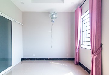 3 Bedroom Flat For Sale - Sala Kamreuk, Siem Reap thumbnail