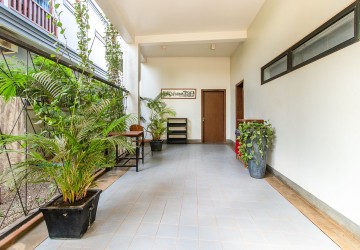 2 Bedroom Apartment with Pool for Rent - Road 60m thumbnail