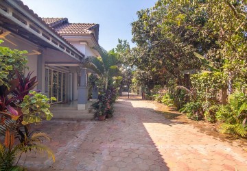 3 Bedroom House For Rent - Svay Dangkum, Siem Reap thumbnail