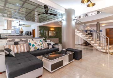 6 Bedroom Luxury Villa For Rent - Sala Kamreuk, Siem Reap thumbnail