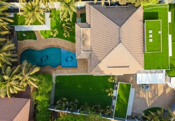 6 Bedroom Luxury Villa  For Sale - Sala Kamreuk, Siem Reap thumbnail