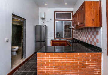 Renovated 2 Bedroom Apartment For Rent - Wat Phnom, Phnom Penh thumbnail