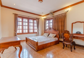 4 Bedroom Villa For Rent - Sala Kamreuk, Siem Reap thumbnail