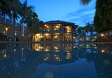 6 Bedroom Luxury Villa  For Sale - Sala Kamreuk, Siem Reap thumbnail